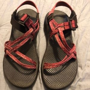 Gently used Pink/mauve Chacos women’s size 9M